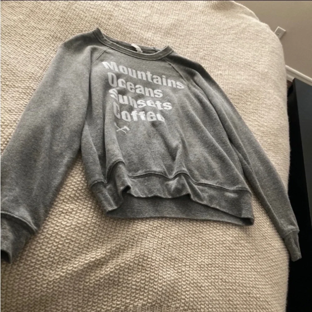 CREWNECK - Picture 2 of 2